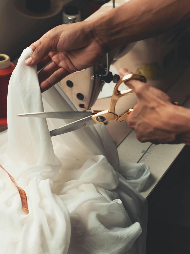 The Ultimate Guide to Public Events at London Fashion Week Spring 2025 - Be Sustainable